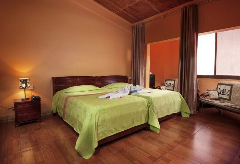 Flic-en-Flacq Manisa Hotel מראה חיצוני תמונה