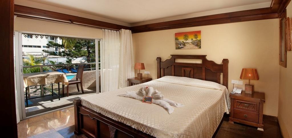 Flic-en-Flacq Manisa Hotel מראה חיצוני תמונה