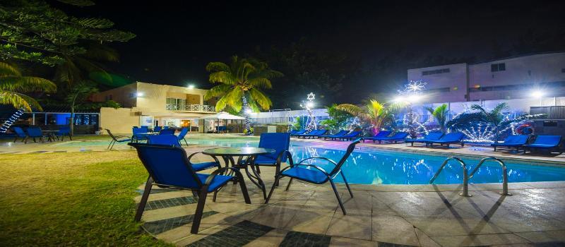 Flic-en-Flacq Manisa Hotel מראה חיצוני תמונה